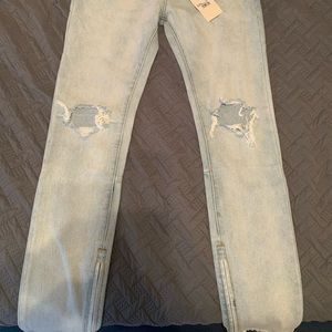 Mnml jeans brand new size 34x32